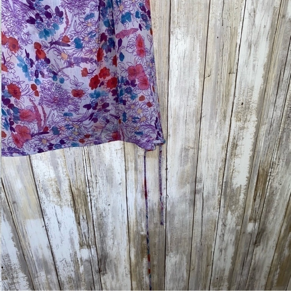 American Eagle Purple Floral Sheer Tank - Picture 4 of 5